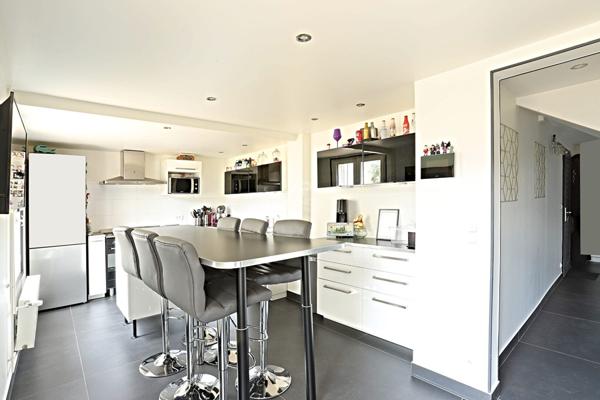 NANTERRE - Mont Valérien - Maison familiale de 109,19 m² €679 000 ** - Référence 15358