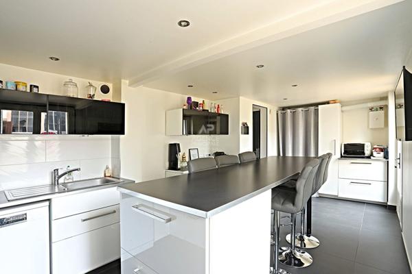 NANTERRE - Mont Valérien - Maison familiale de 109,19 m² €679 000 ** - Référence 15358