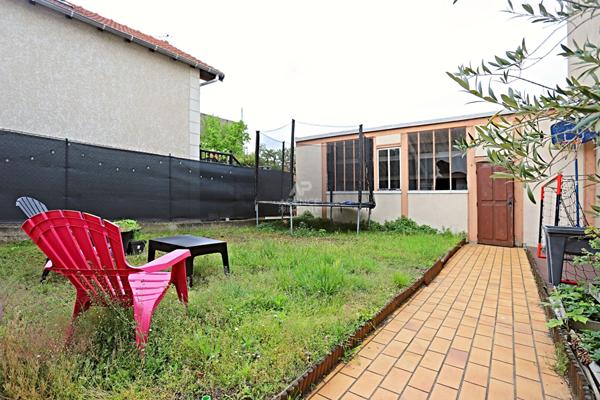NANTERRE - Mont Valérien - Maison familiale de 109,19 m² €679 000 ** - Référence 15358