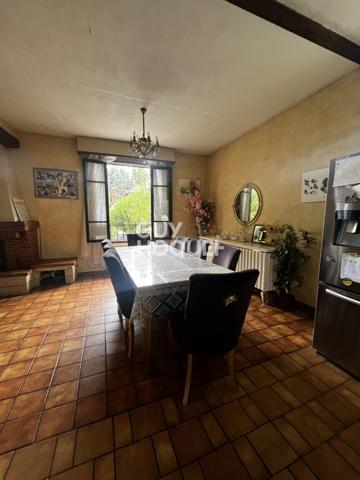 MAISON À VENDRE DE 6 PIÈCES DE 123,69 M²