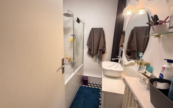 Appartement à vendre    3 pièces • 62 m2 Poitiers