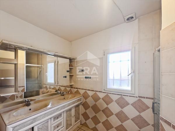 Bien avec potentiel à Saint-Rémy-de-Provence 210 m²