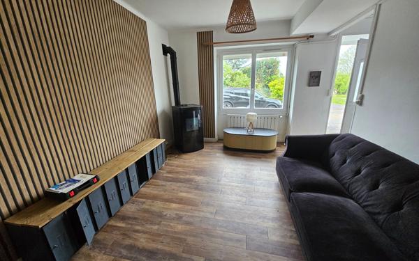 Maison à vendre    3 pièces •  Arnac-la-Poste