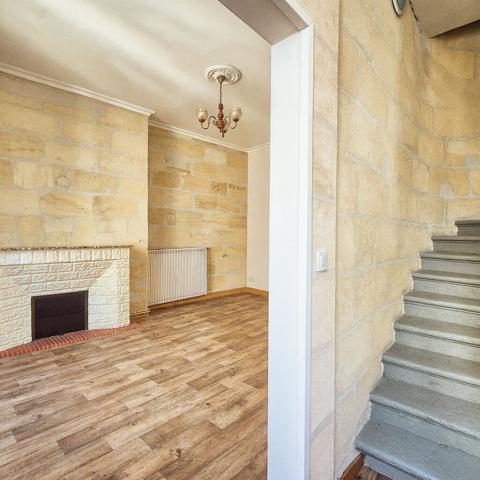 Bordeaux - Chartrons Notre Dame / T3 duplex immeuble pierre.