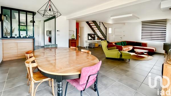 Maison à vendre 6 pièces 141 m² Saint-Léger-de-Linières