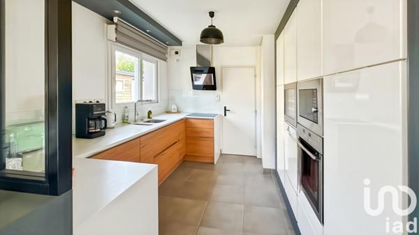 Maison à vendre 6 pièces 141 m² Saint-Léger-de-Linières