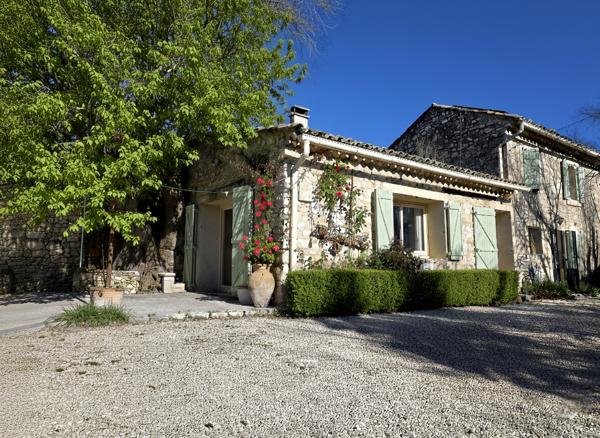 Ancien corps de ferme à rénover