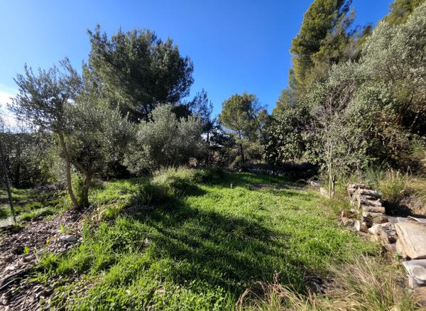 Ancien corps de ferme à rénover