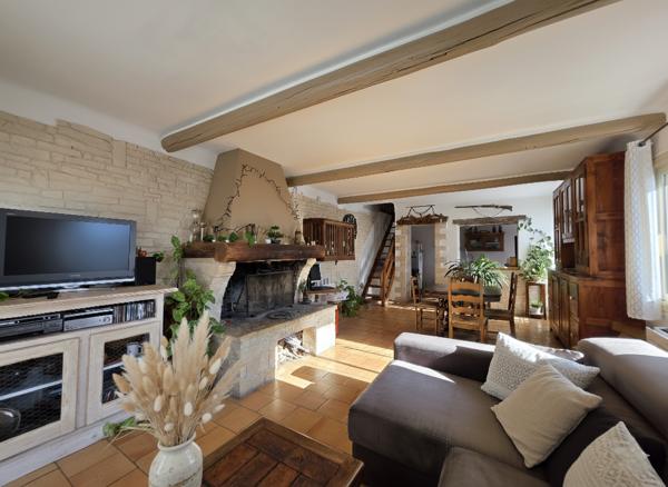 Ancien corps de ferme à rénover