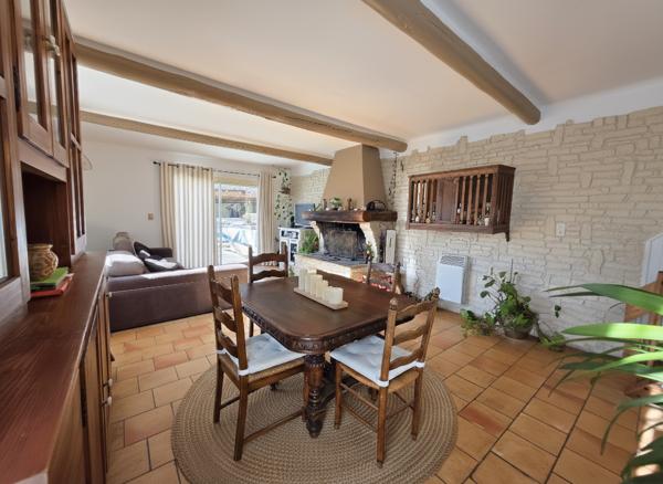 Ancien corps de ferme à rénover