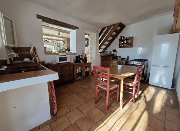 Ancien corps de ferme à rénover