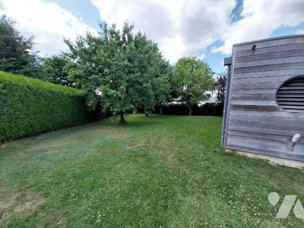 VITRE. Quartier Nord de la ville, proche commerces, belle et spacieuse maison familiale de 265 ...