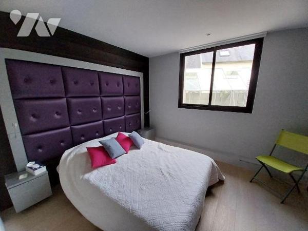 VITRE. Quartier Nord de la ville, proche commerces, belle et spacieuse maison familiale de 265 ...