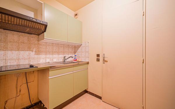 Appartement à vendre    1 pièce • 32,25 m2 Paris 19