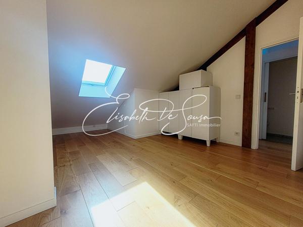 Duplex dernier étage - 4 chambres- 3 SDB - Balcon