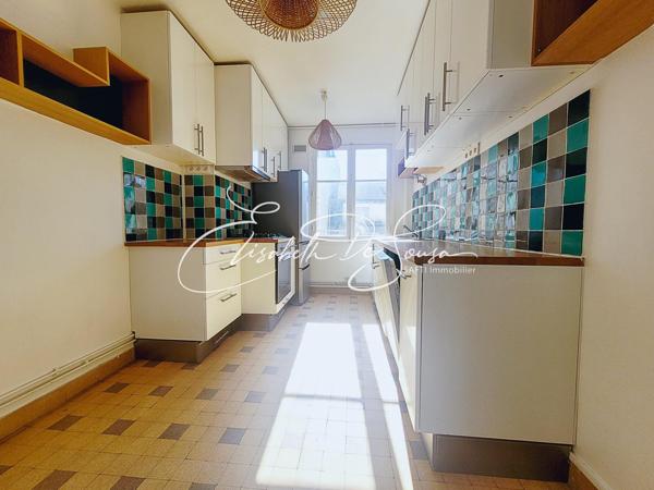 Duplex dernier étage - 4 chambres- 3 SDB - Balcon