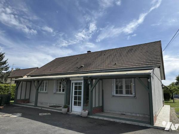 Entre Lisieux et Livarot maison traditionnelle  3 Ch dépendances et terrain