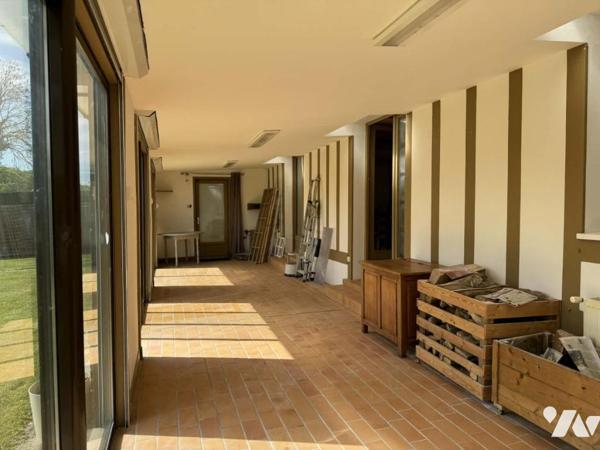 Entre Lisieux et Livarot maison traditionnelle  3 Ch dépendances et terrain