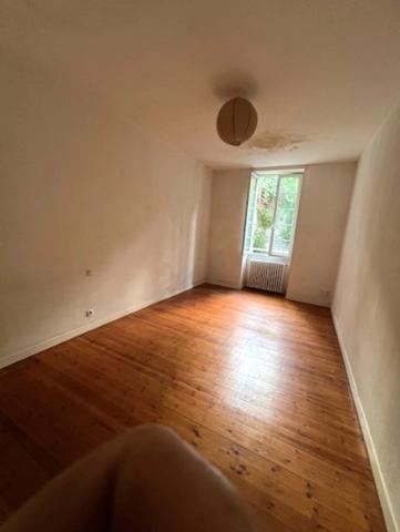 Maison à vendre 8 pièces SAINTES (17)