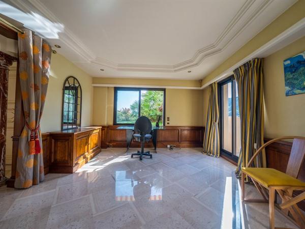 Vente Appartement de luxe Mougins 4 Pièces 215 m²