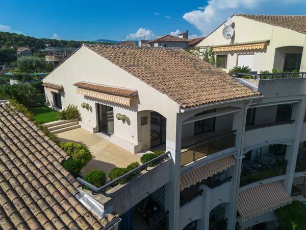 Vente Appartement de luxe Mougins 4 Pièces 215 m²
