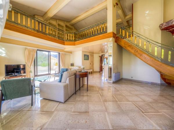 Vente Appartement de luxe Mougins 4 Pièces 215 m²