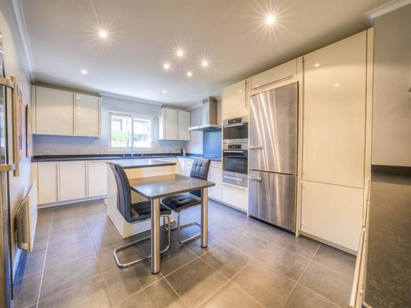 Vente Appartement de luxe Mougins 4 Pièces 215 m²