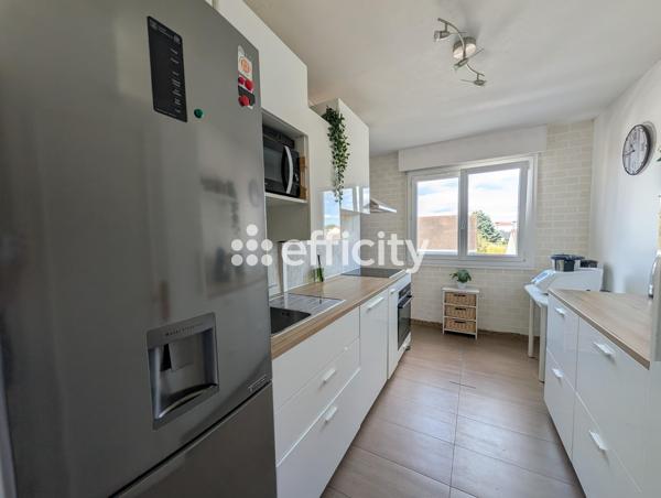 Appartement
         3 pièces
        - 63 m² Exclusivité 175 000 € *