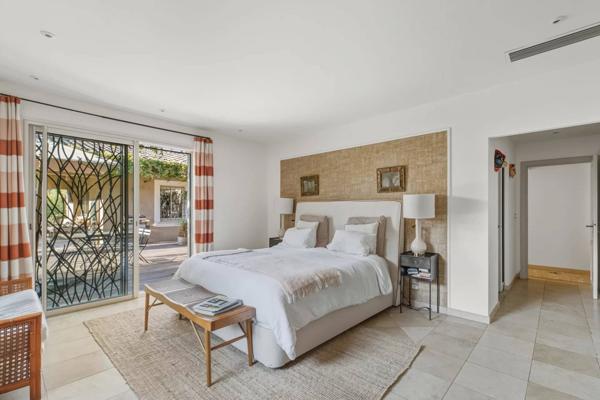 Splendide villa avec jardin paysager à Mougins