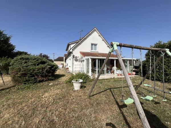 Maison à vendre 182 069 € Dangé-Saint-Romain 9 p 272 m² DPE E