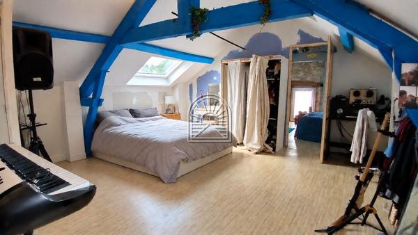 Maison 4 pièce(s) 2 chambre(s) 94 m²
