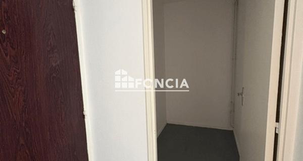 À vendre Studio 32 m² - Charleville-mézières 08000