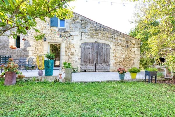 Spacieuse maison en pierre