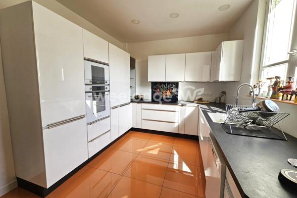 Maison à vendre 10 pièces de 250 m² à Conflans-Sainte-Honorine