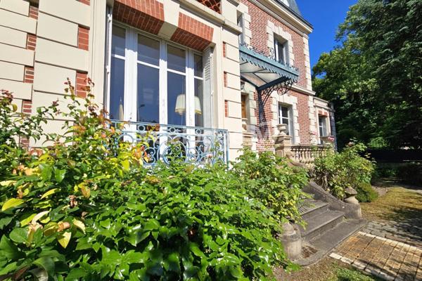Maison à vendre 10 pièces de 250 m² à Conflans-Sainte-Honorine