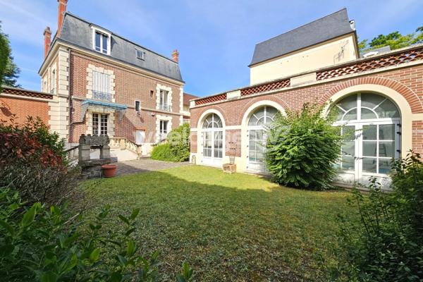 Maison à vendre 10 pièces de 250 m² à Conflans-Sainte-Honorine
