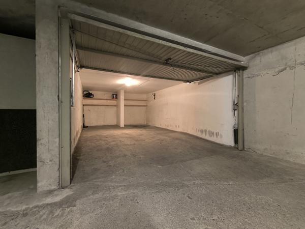 Parking / box Lyon