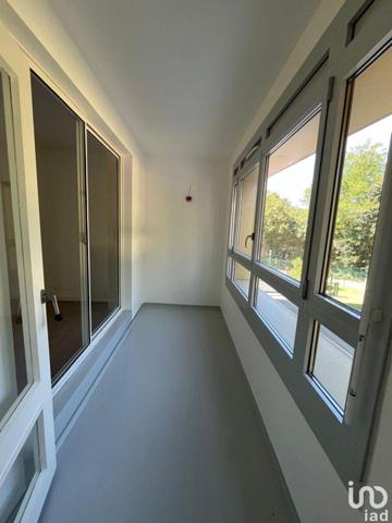 Location appartement 4 pièces 96 m² Écully