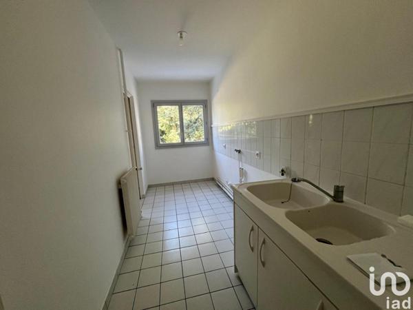 Location appartement 4 pièces 96 m² Écully