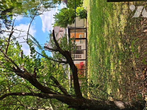 Maison d'habitation sur 978 m² de terrain