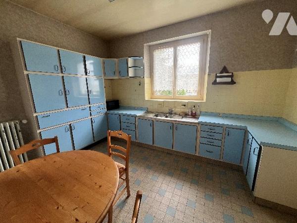 Maison d'habitation sur beau parc arboré