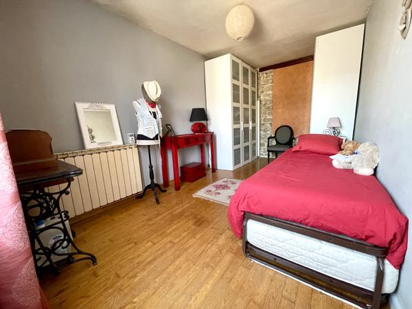 Maisse (91720) Maison 2 chambres, avec dépendance