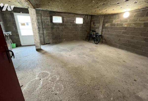 Nantes Longchamp, tram à 250m, au calme, T4 de 74 m², balcon, garage