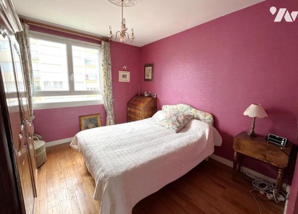 Nantes Longchamp, tram à 250m, au calme, T4 de 74 m², balcon, garage
