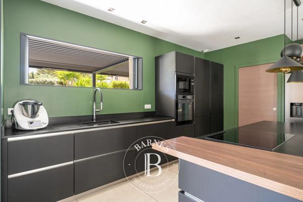Gémenos, Villa 2 Chambres -  185 m² à vendre