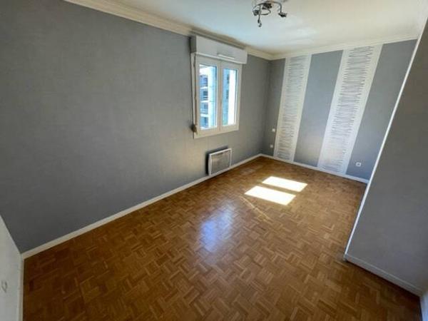 Appartement 2 pièces                                        - 42000 Saint-Étienne Réf : 12753