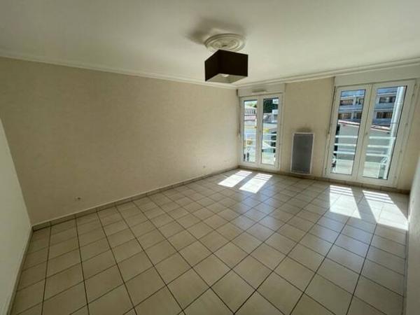 Appartement 2 pièces                                        - 42000 Saint-Étienne Réf : 12753
