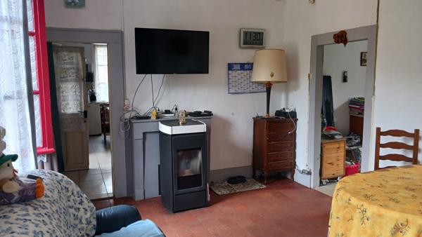 EN VENTE : TORTERON - Maison de campagne, 3 chambres, caves, grenier et terrain