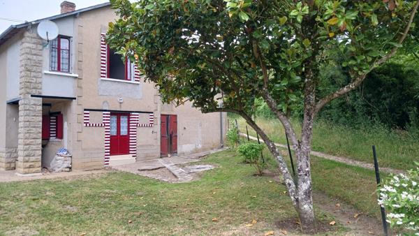 EN VENTE : TORTERON - Maison de campagne, 3 chambres, caves, grenier et terrain