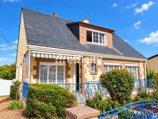 Maison
         4 pièces
        - 103 m² 219 500 € *